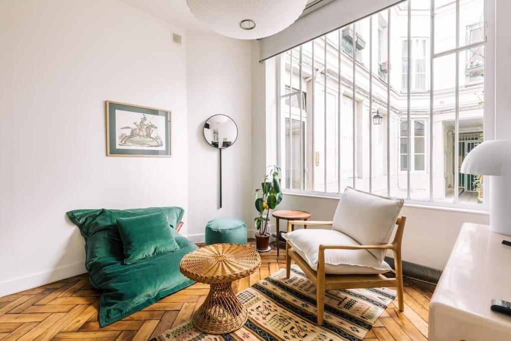 Bright Apartment In The 10Arr. - 4 People Parigi Esterno foto